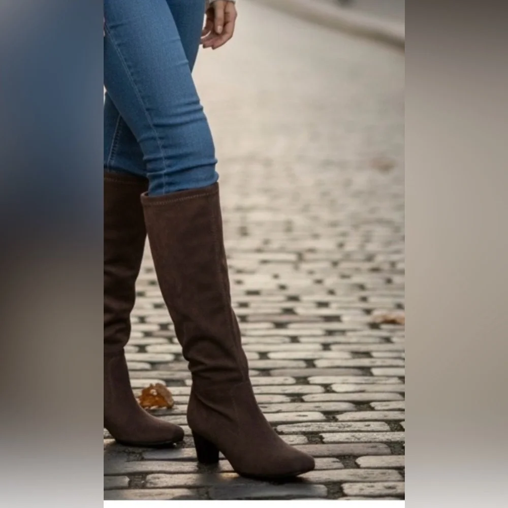 NEW Aerosoles Clover Knee-High Boots Brown 11M Foam Footbed Slip Resistant